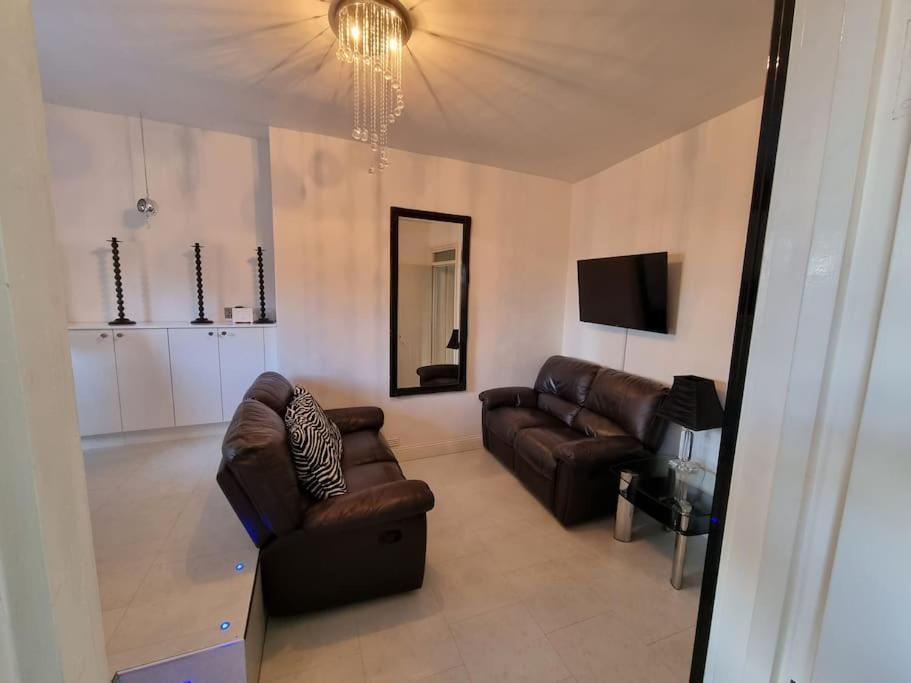 Beautiful Apartment In The Heart Of Rochester Rochester  Ngoại thất bức ảnh